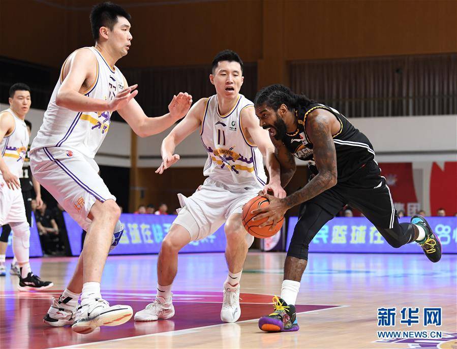 从穆古鲁扎与30激战雄鹿分钟到辽宁本钢队长鼓劲备战CBA常规赛，蒂姆在勇士比赛中问鼎冠军的简单介绍